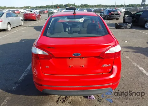 2014 Ford Fiesta Se z USA, uszkodzony, nr VIN 3FADP4BJ5EM239399